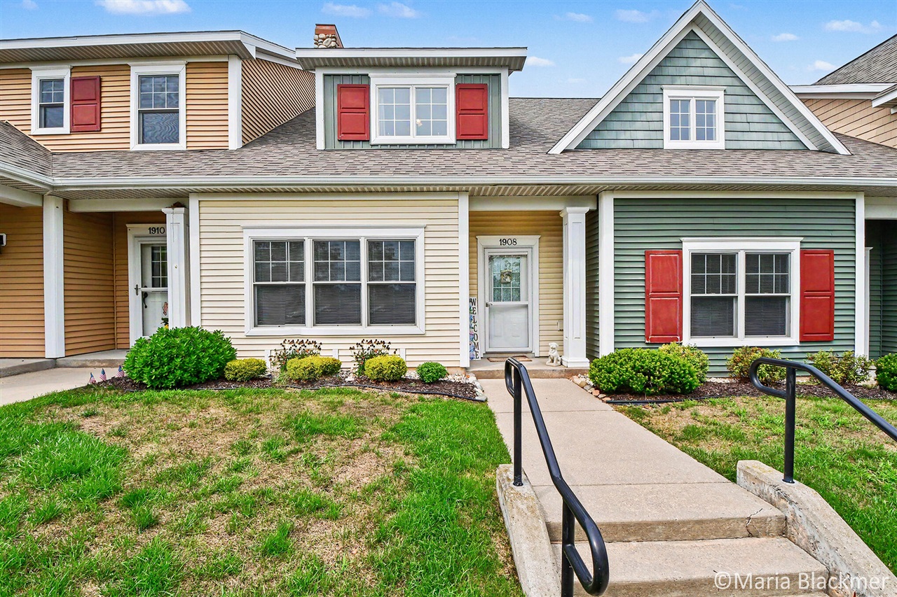 2nd image of 1908 Meijer Dr #39, Greenville, MI 48838 | MLS# 70551880