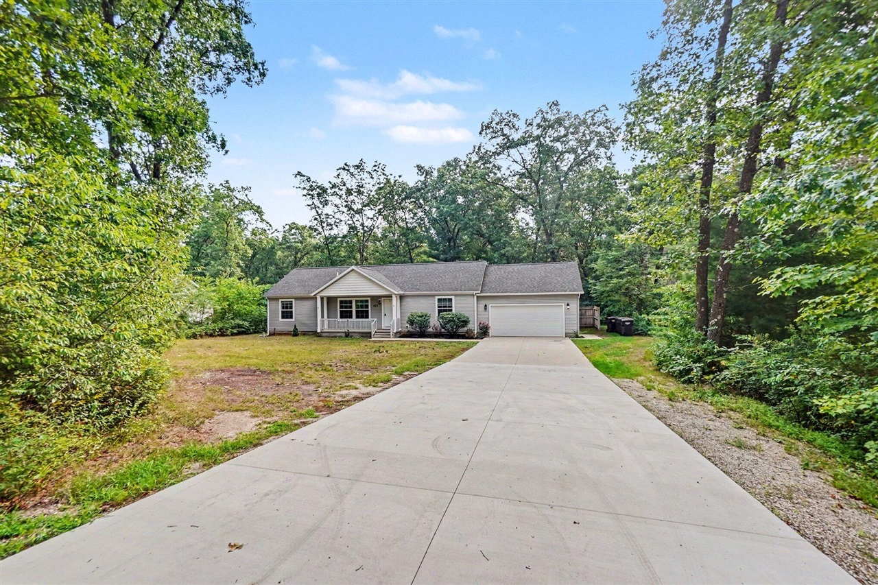 1st image of 6780 Blue Lake Rd, Twin Lake, MI 49457 | MLS# 70551951