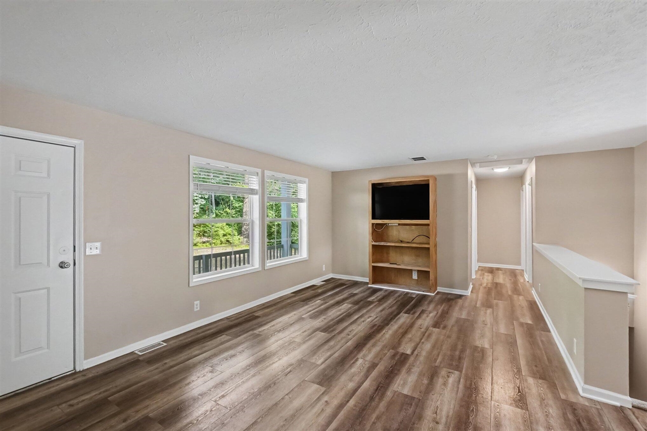 5th image of 6780 Blue Lake Rd, Twin Lake, MI 49457 | MLS# 70551951
