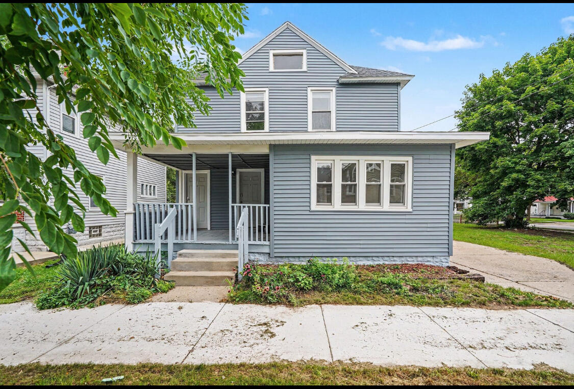 1st image of 1107 11th St, Grand Rapids, MI 49504 | MLS# 70551968