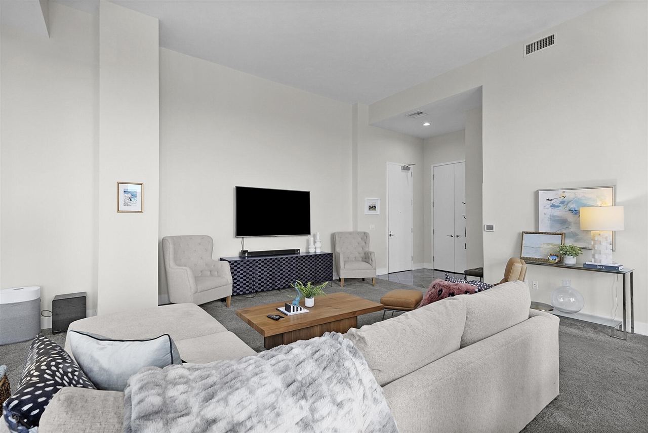 5th image of 335 Bridge St #306, Grand Rapids, MI 49504 | MLS# 70551987