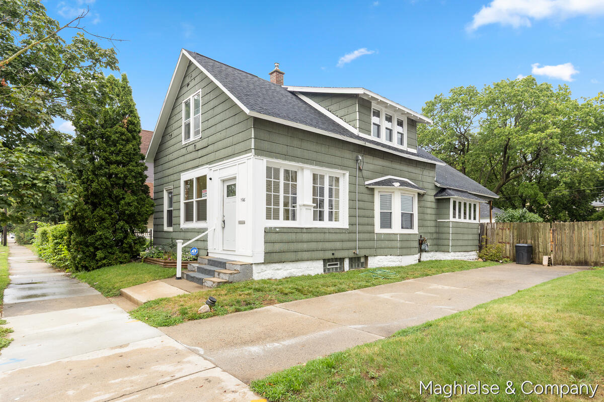 2nd image of 1106 Alpine Ave, Grand Rapids, MI 49504 | MLS# 70552000