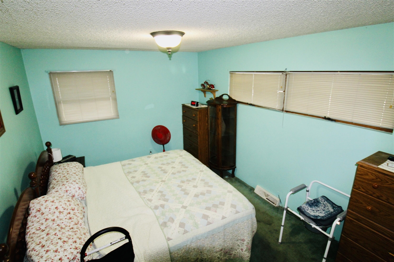 3rd image of 447 Riverside Dr, Watervliet, MI 49098 | MLS# 70552032
