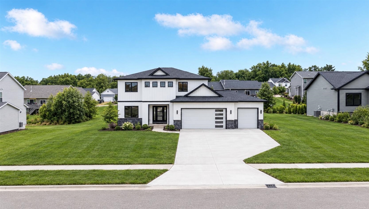 Single family home for sale at 1839 Stratford Ln, Grand Rapids, MI 49534 | MLS# 70552051 | Listing updated on 2026-10-19