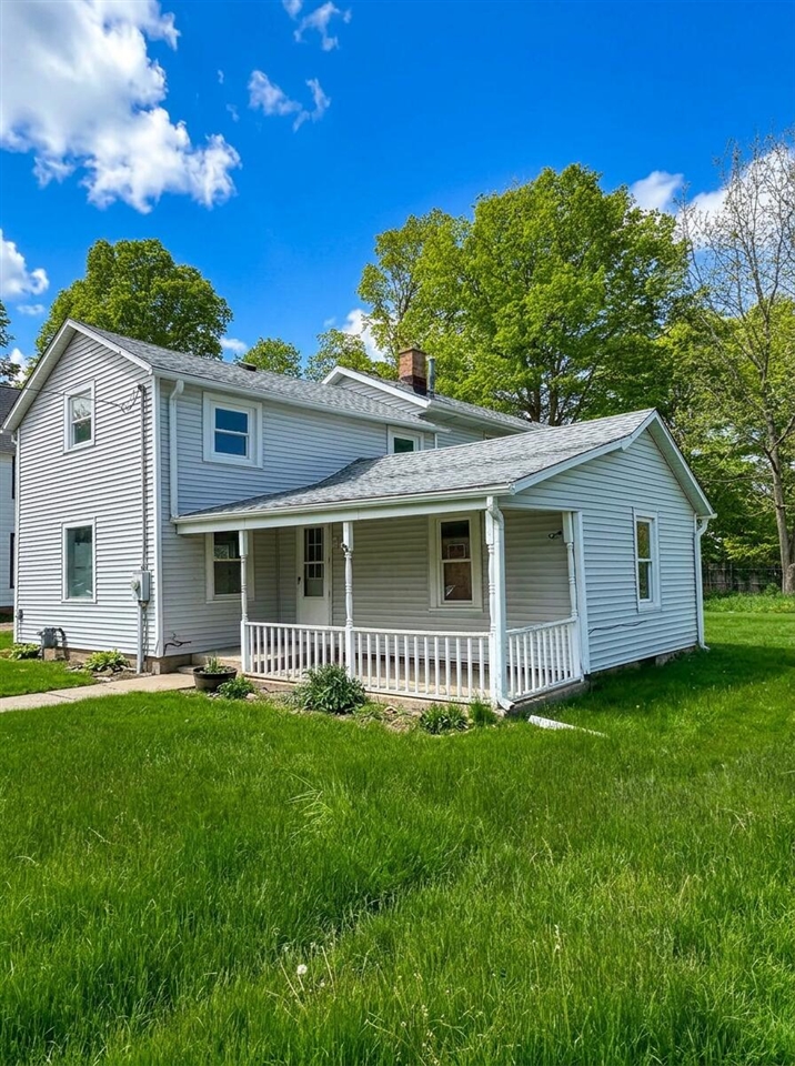 3rd image of 327 N Robinson St, Schoolcraft, MI 49087 | MLS# 70552064