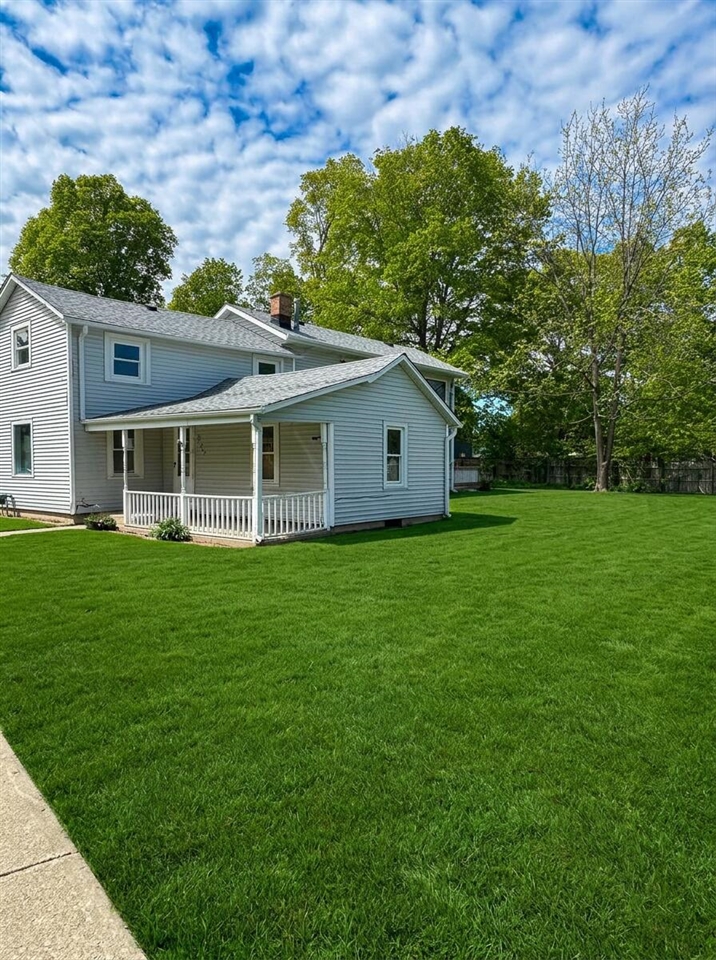 4th image of 327 N Robinson St, Schoolcraft, MI 49087 | MLS# 70552064
