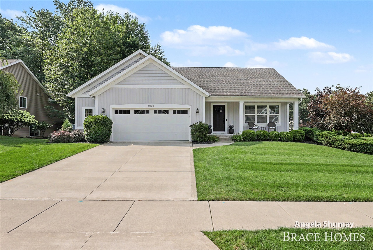 1st image of 2637 Stockwood Dr, Grand Rapids, MI 49505 | MLS# 70552086