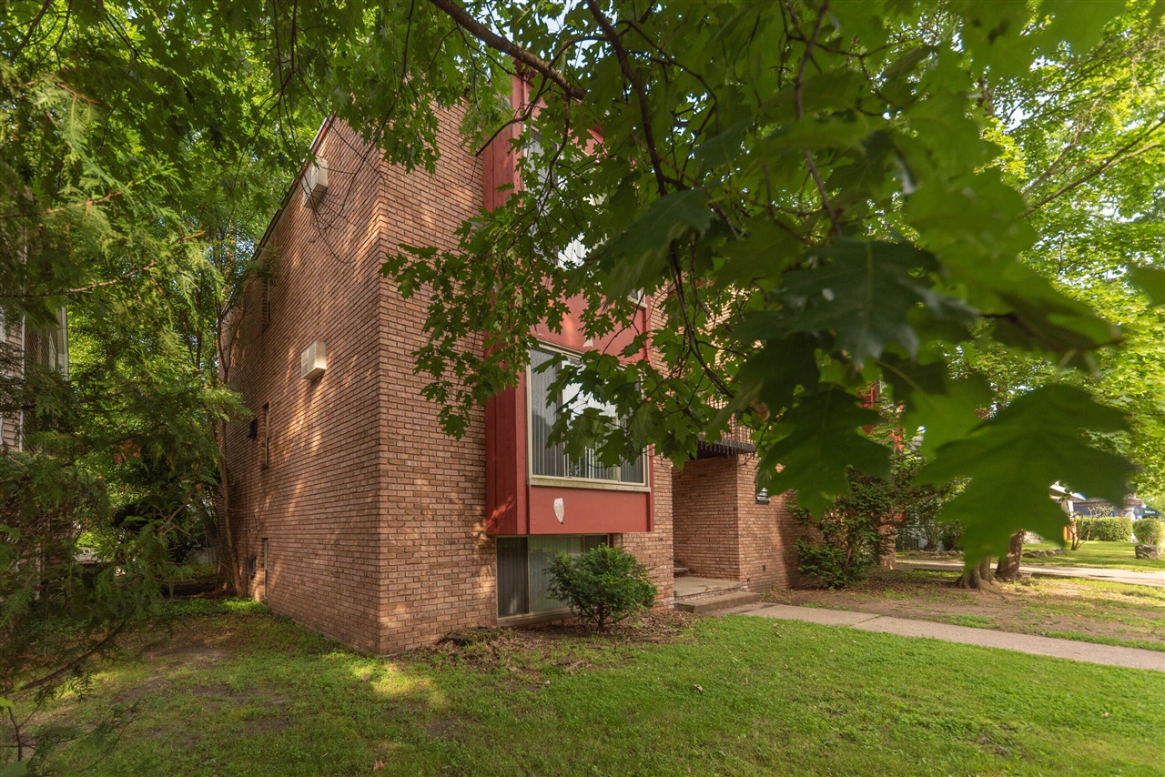 2nd image of 1310 Packard St, Ann Arbor, MI 48104 | MLS# 70552105