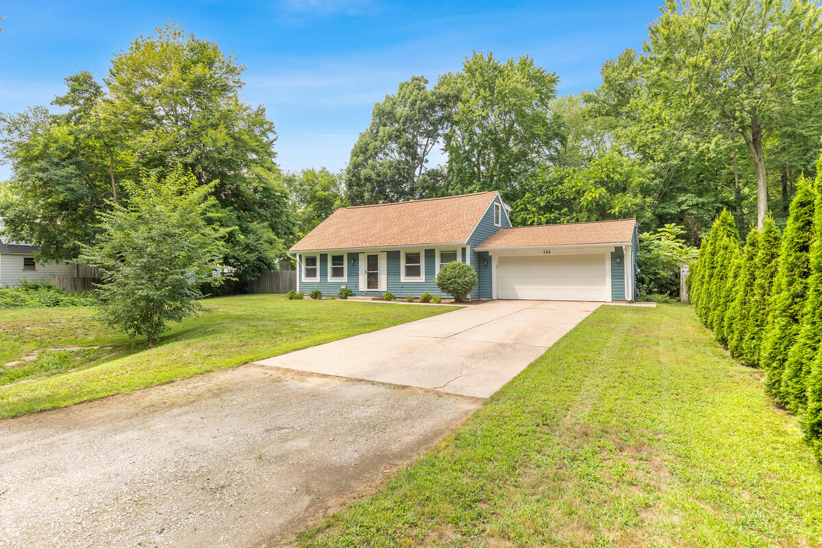 3rd image of 140 W Oak St, Fruitport, MI 49415 | MLS# 70552118