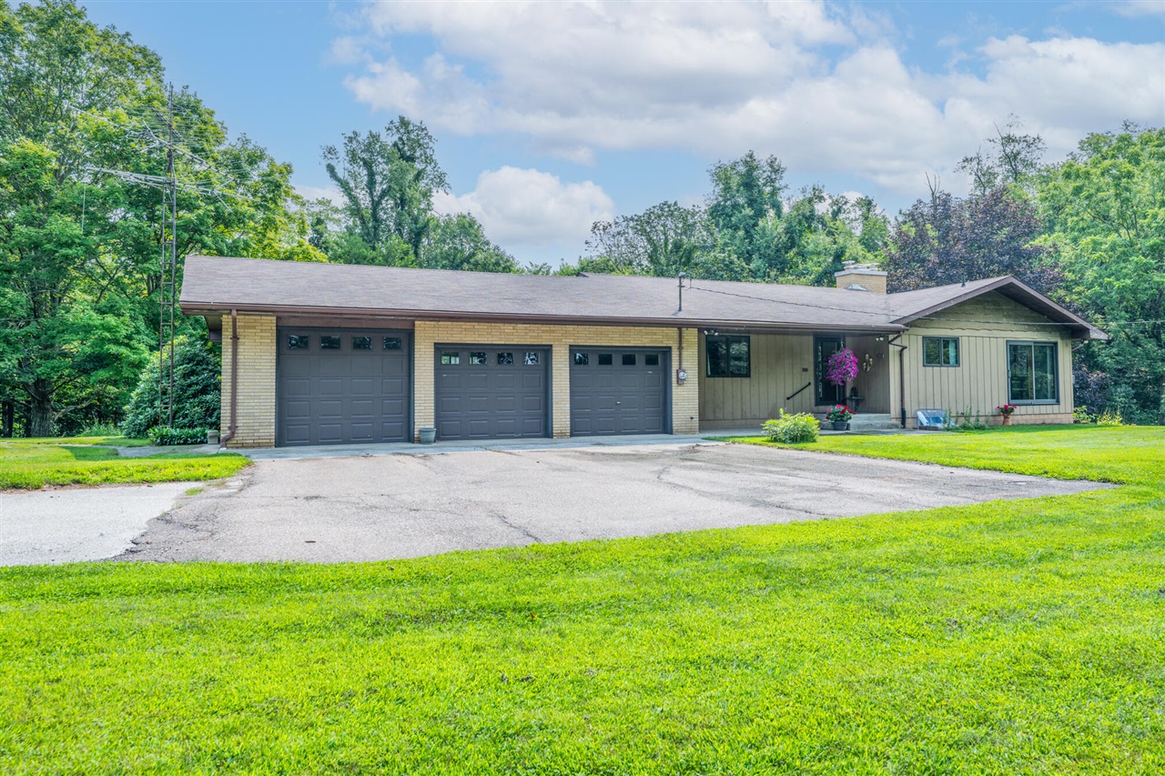 5th image of 9254 Garr Rd, Berrien Springs, MI 49103 | MLS# 70552139