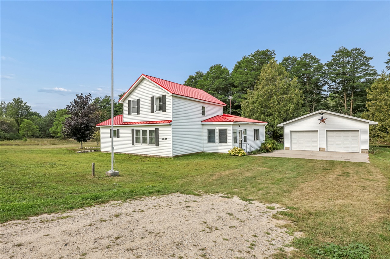 Photo 3 of Single family home for sale at 6667 N 126th Avenue, Hart, MI 49420 | MLS# 70552144 | Listing updated on 2026-09-02