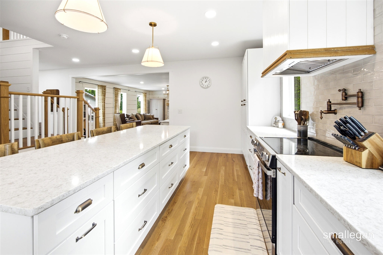 5th image of 8881 2 Mile Rd, Ada, MI 49301 | MLS# 70552152