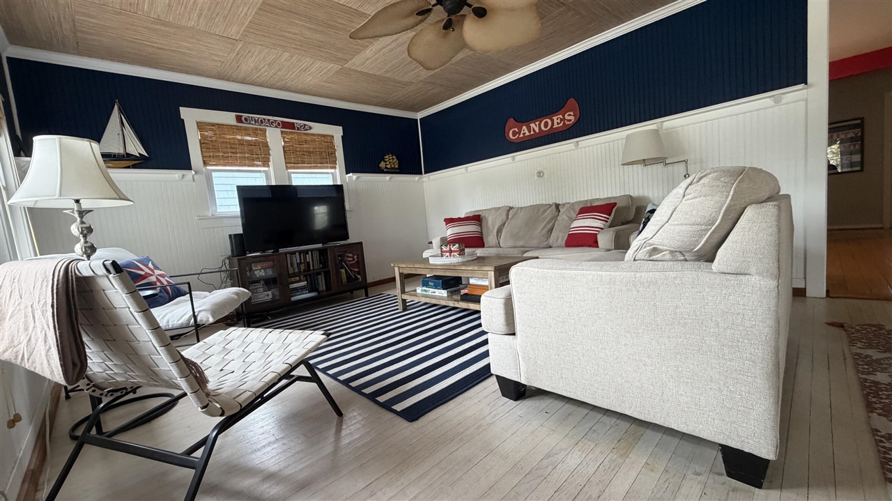 4th image of 484 Upton Dr, Saint Joseph, MI 49085 | MLS# 70552157