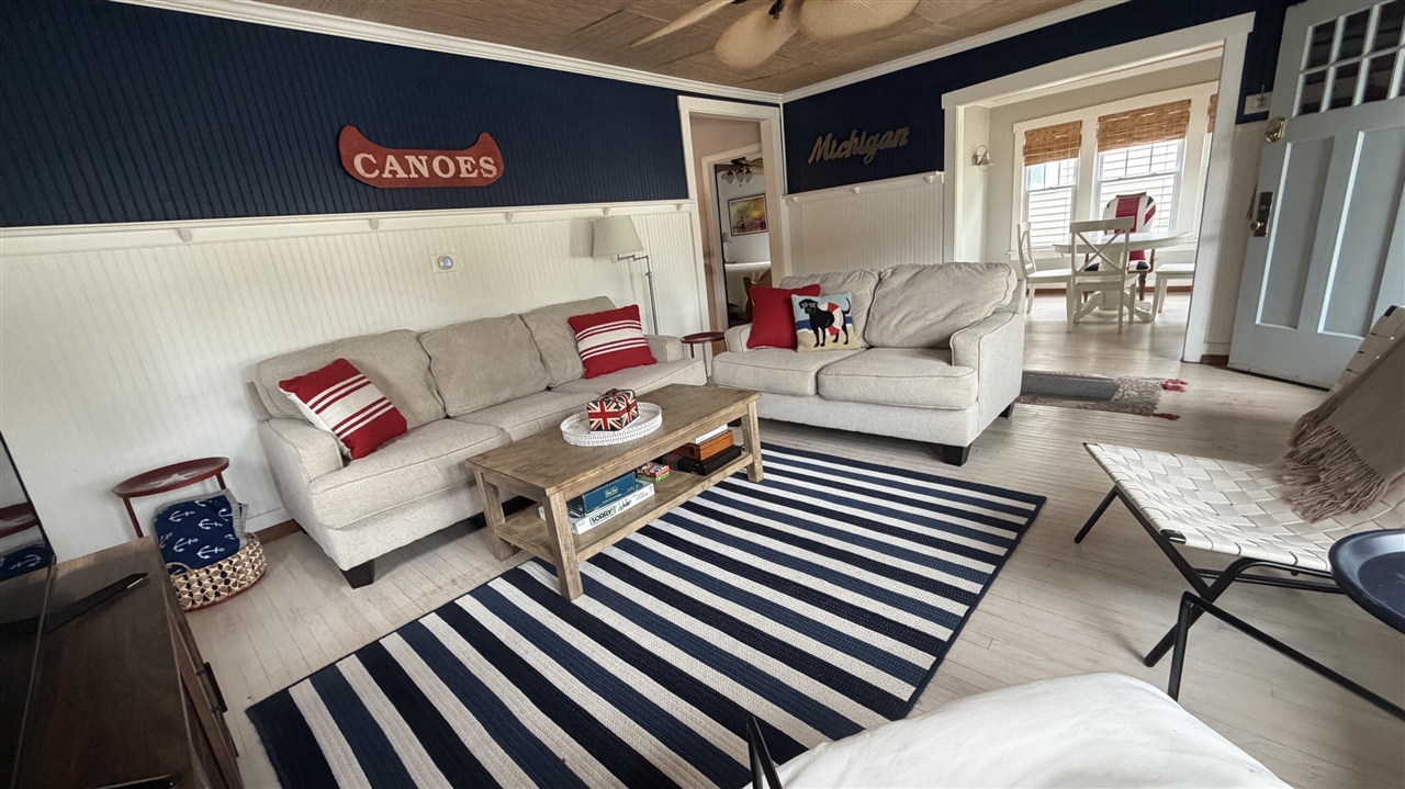 5th image of 484 Upton Dr, Saint Joseph, MI 49085 | MLS# 70552157