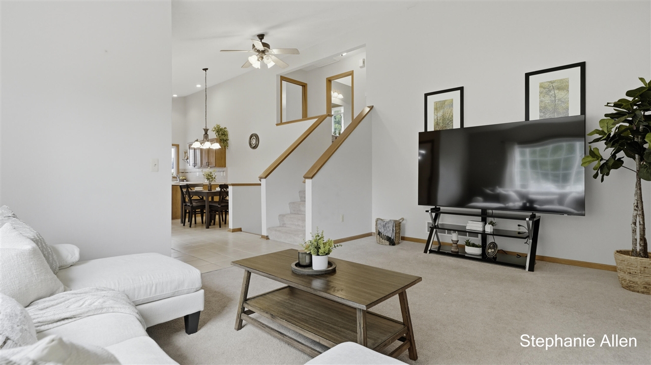 3rd image of 663 Ridgefield Dr, Coopersville, MI 49404 | MLS# 70552158