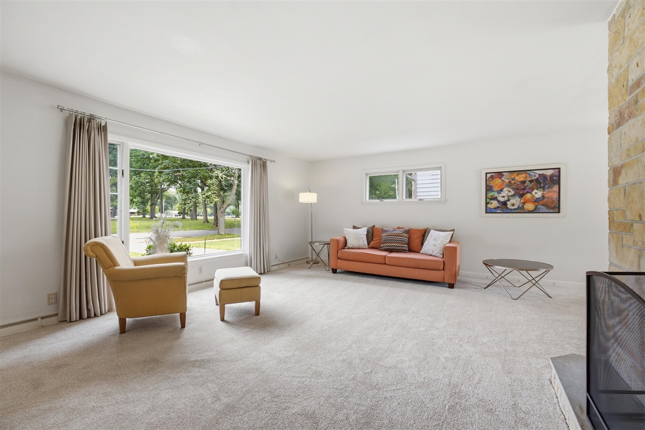 4th image of 1631 Glen Ave, Muskegon, MI 49441 | MLS# 70552199