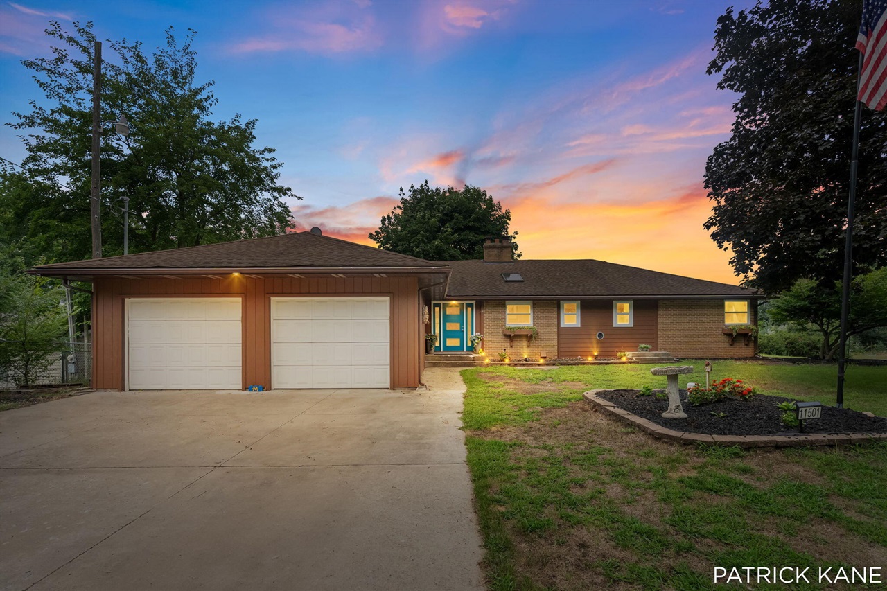 Photo 1 of Single family home for sale at 11501 S W County Line Rd, Greenville, MI 48838 | MLS# 70552224 | Listing updated on 2026-09-15
