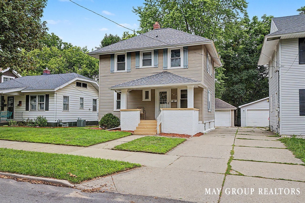 2nd image of 143 Burr Oak St, Grand Rapids, MI 49505 | MLS# 70552234