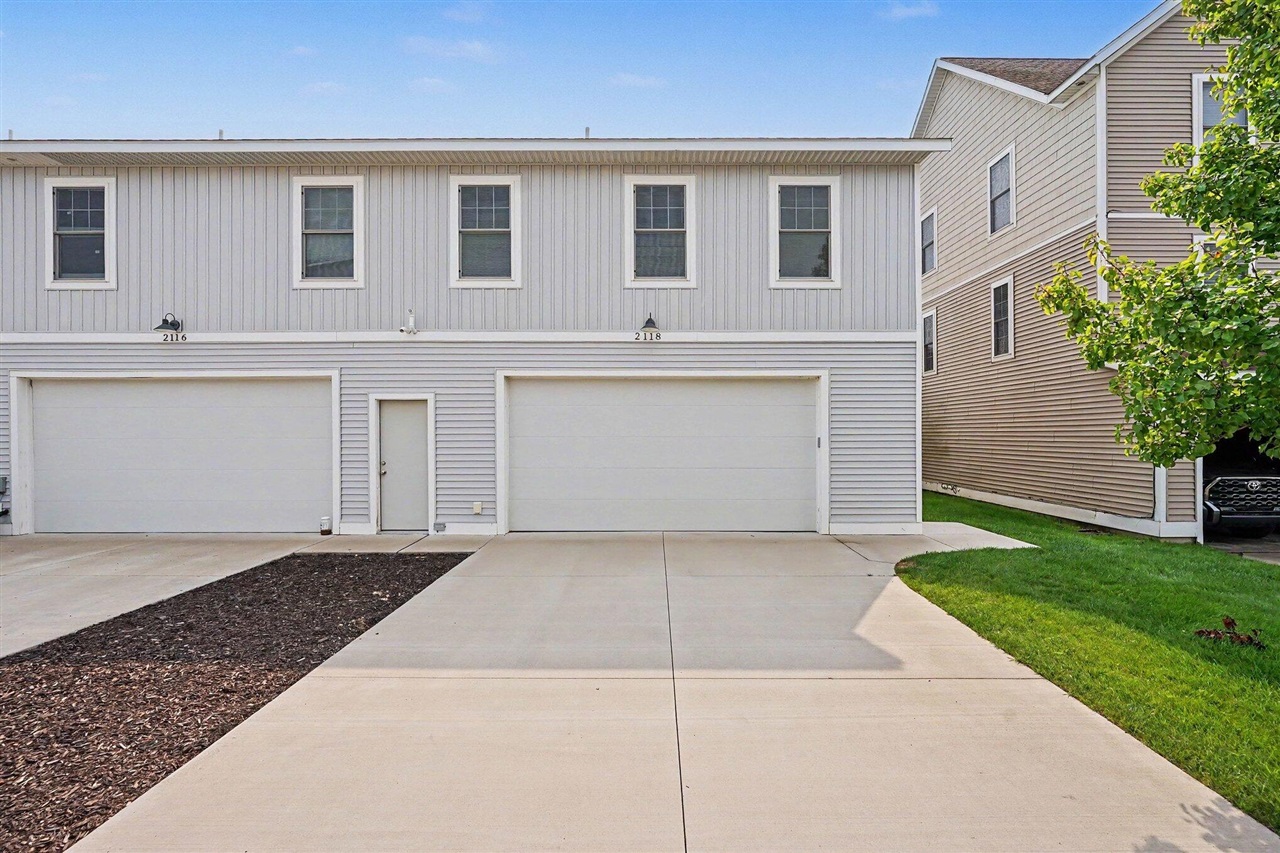 3rd image of 2118 Sherwood Ave, Holland, MI 49423 | MLS# 70552236