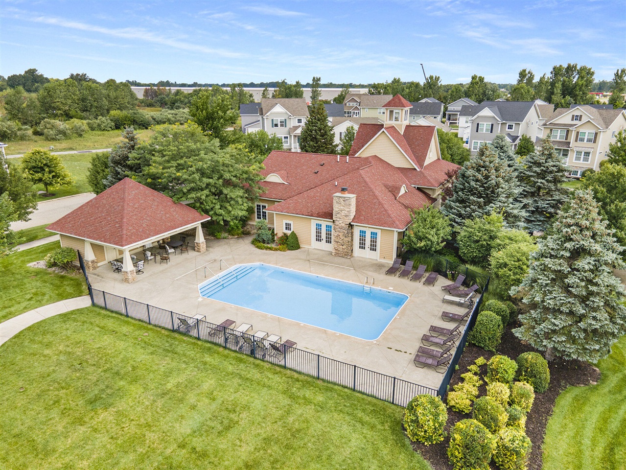 4th image of 2118 Sherwood Ave, Holland, MI 49423 | MLS# 70552236