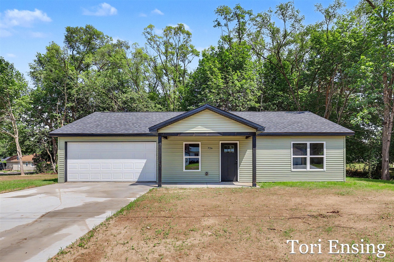 1st image of 726 N Burgess St, Greenville, MI 48838 | MLS# 70552237