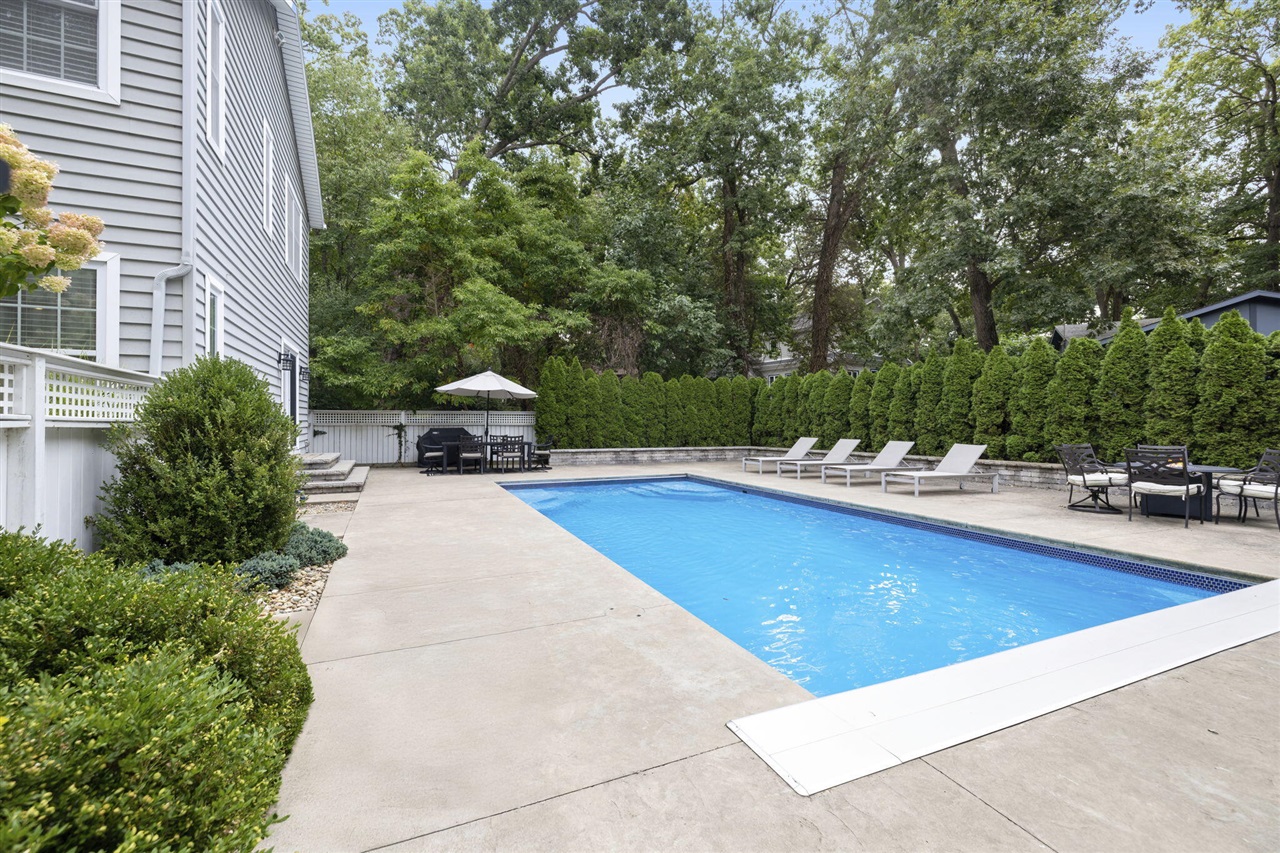 4th image of 49200 Golfview Ave, New Buffalo, MI 49117 | MLS# 70552270