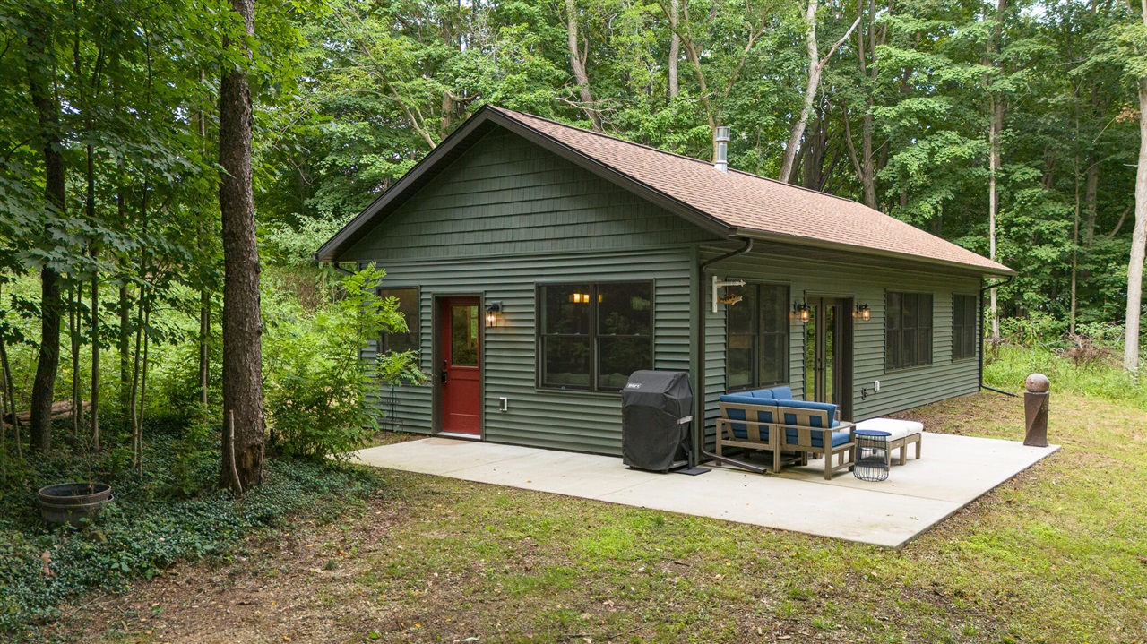 40th image of 2357 30th St, Allegan, MI 49010 | MLS# 70552274