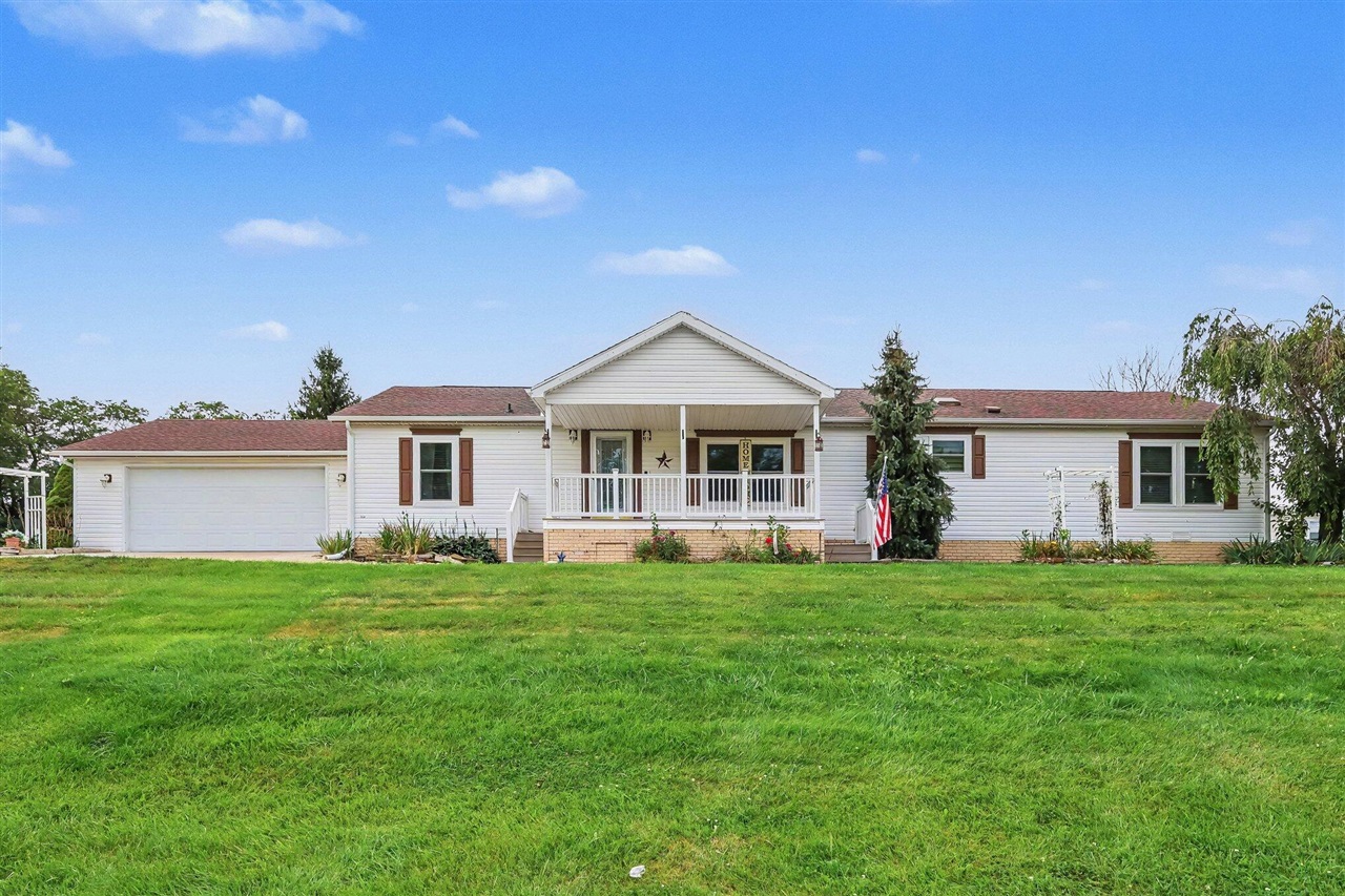 2nd image of 1559 Larkmore Ln, Grass Lake, MI 49240 | MLS# 70552294