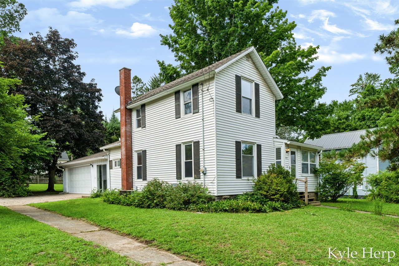 4th image of 204 W South St, Hastings, MI 49058 | MLS# 70552323