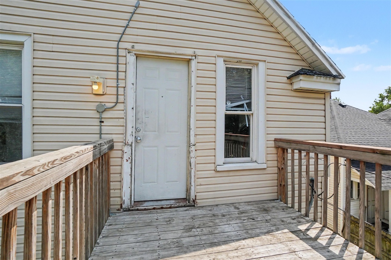 3rd image of 945 Sheridan Ave, Grand Rapids, MI 49503 | MLS# 70552334