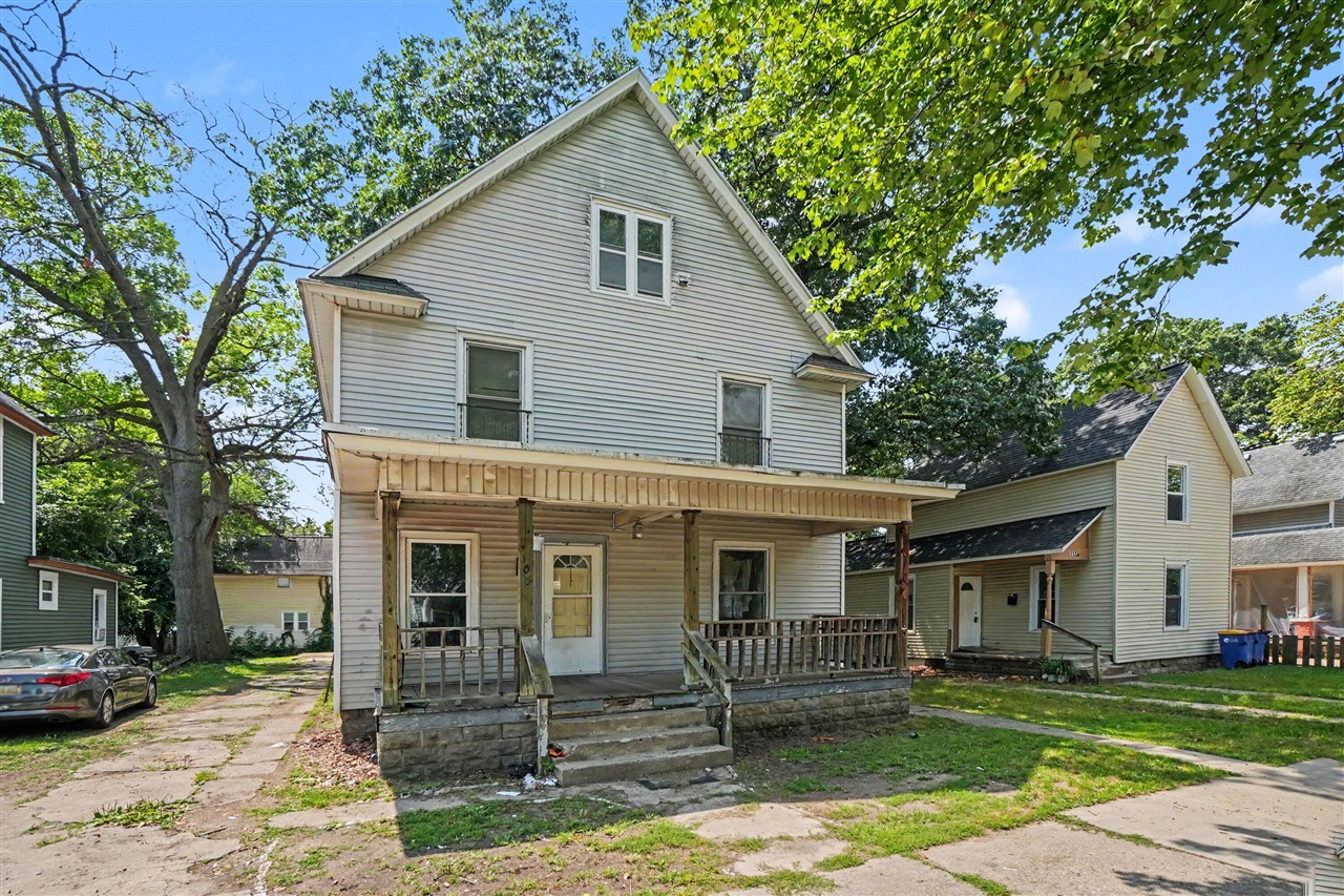 1st image of 106 Stewart St, Grand Rapids, MI 49507 | MLS# 70552343