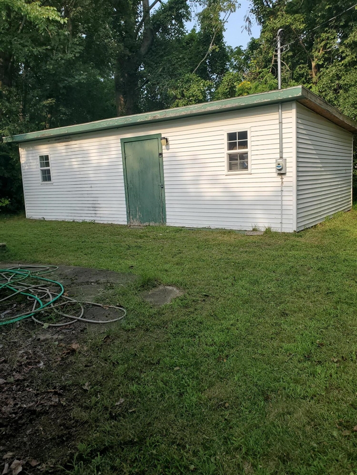 4th image of 431 N Crystal Ave, Benton Harbor, MI 49022 | MLS# 70552348