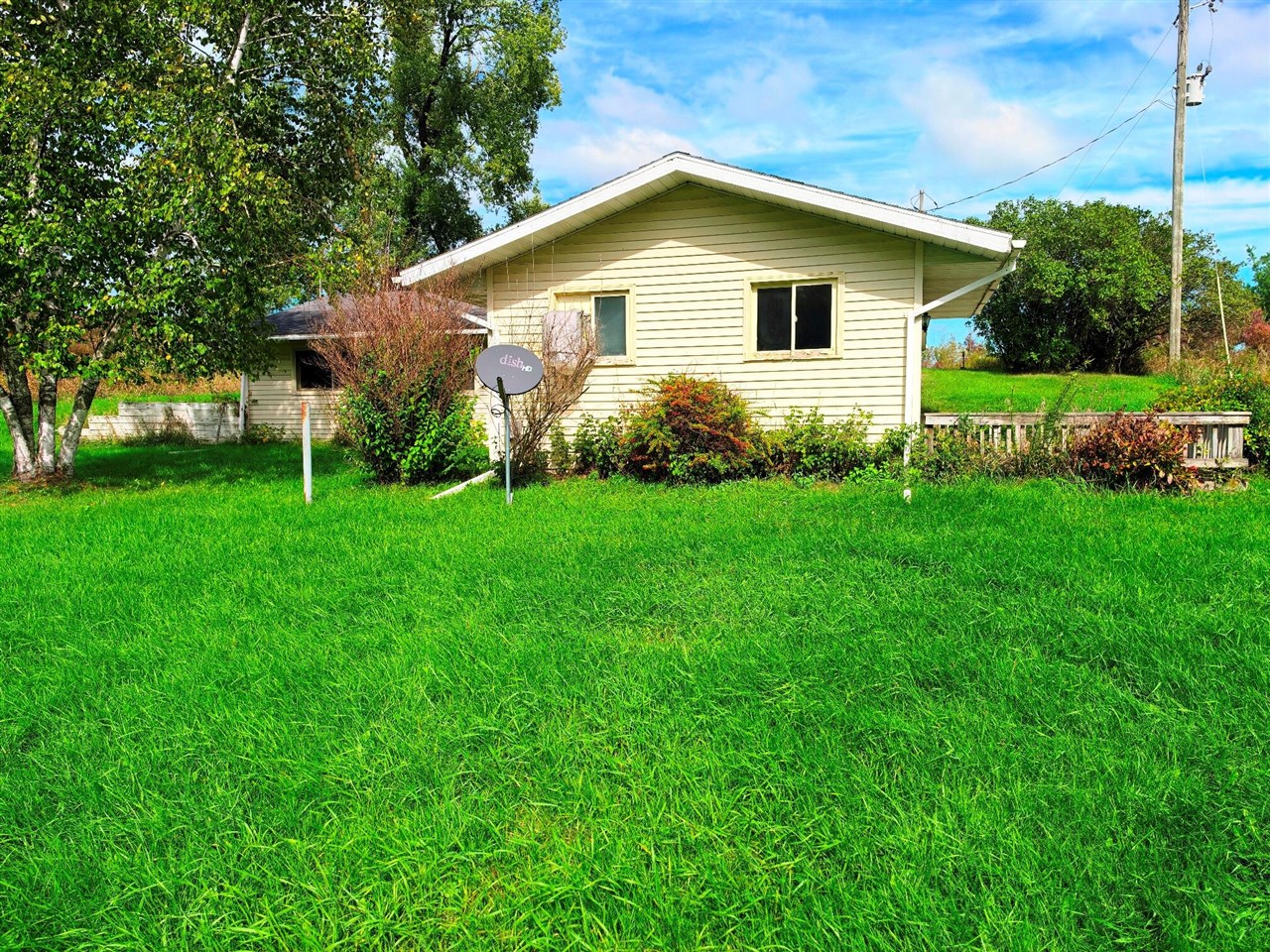 Photo 2 of Single family home for sale at 9463 Big Stone Lake Rd, Evart, MI 49631 | MLS# 70552362 | Listing updated on 2026-09-22