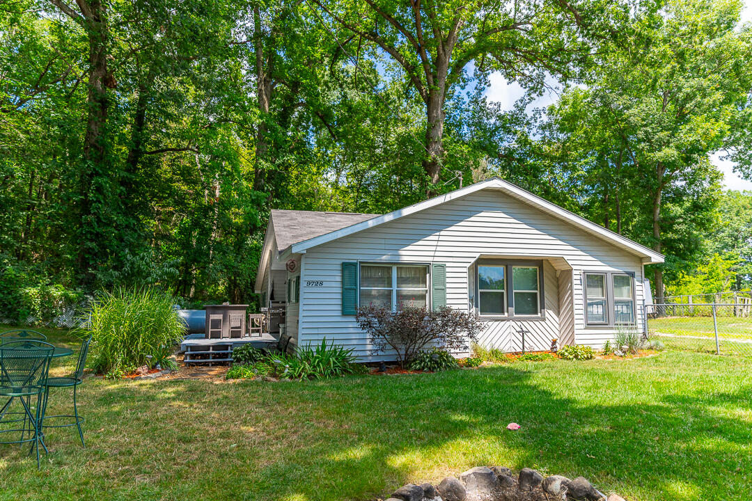 4th image of 9728 Lakeview Dr, Jerome, MI 49249 | MLS# 70552363