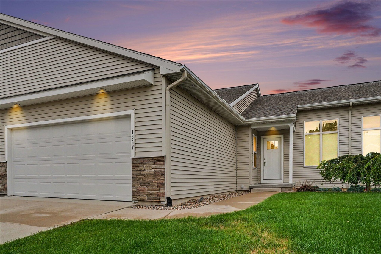 2nd image of 1367 S Village Cir, Kalamazoo, MI 49009 | MLS# 70552378