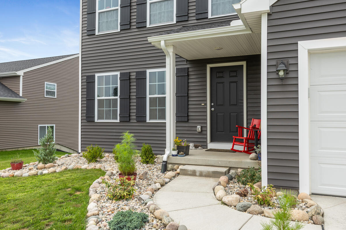 Photo 3 of Single family home for sale at 13662 Oasis Ave, Holland, MI 49424 | MLS# 70552395 | Listing updated on 2026-10-07