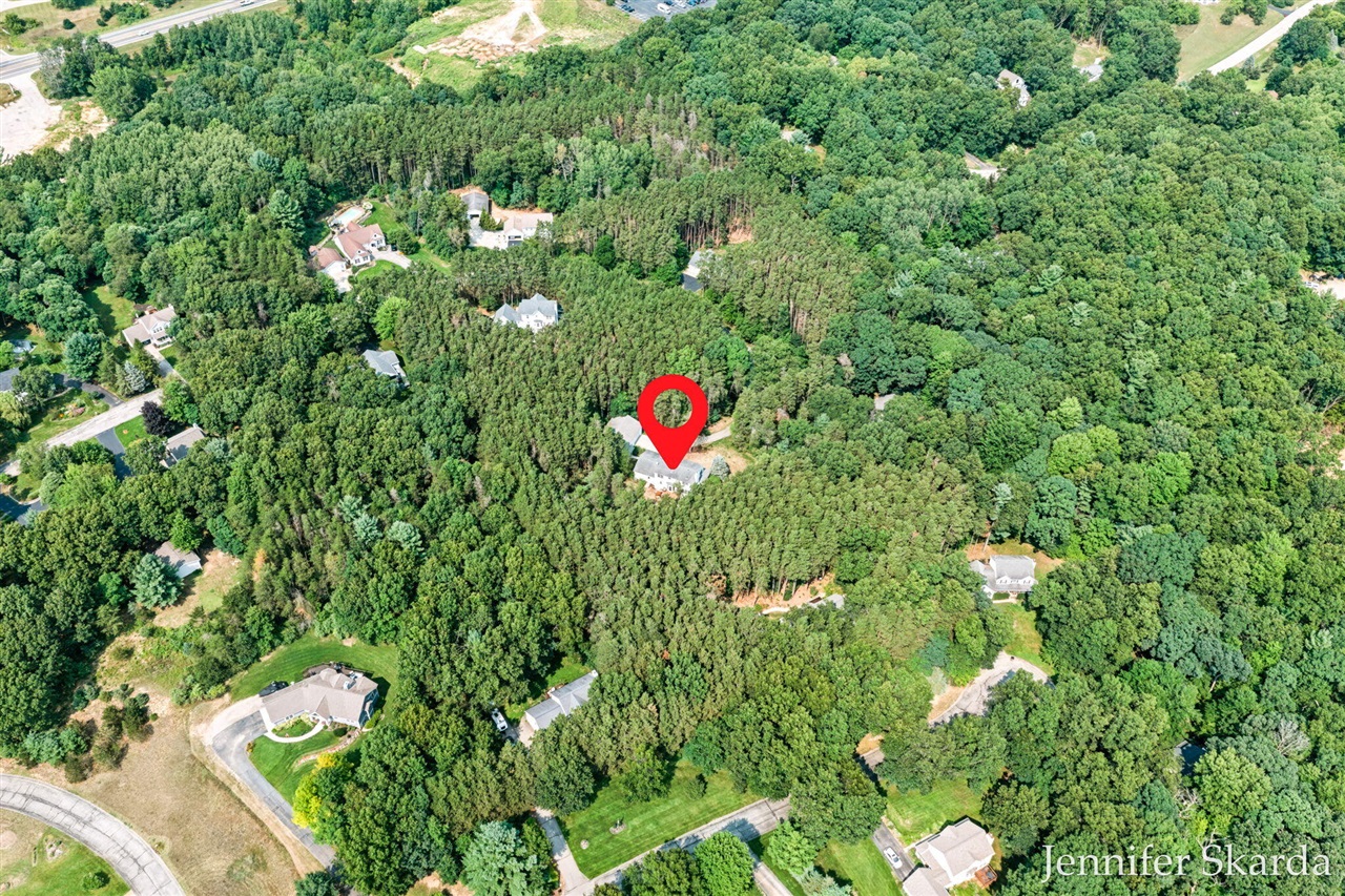 59th image of 4530 Summit Forest Dr #14, Rockford, MI 49341 | MLS# 70552430