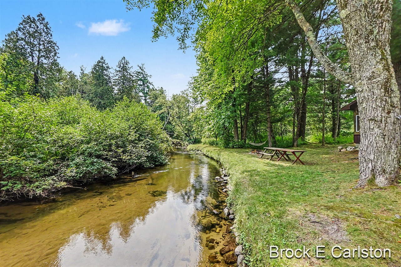 image of 1263 W 88th St, Baldwin, MI 49304 | MLS# 70552433