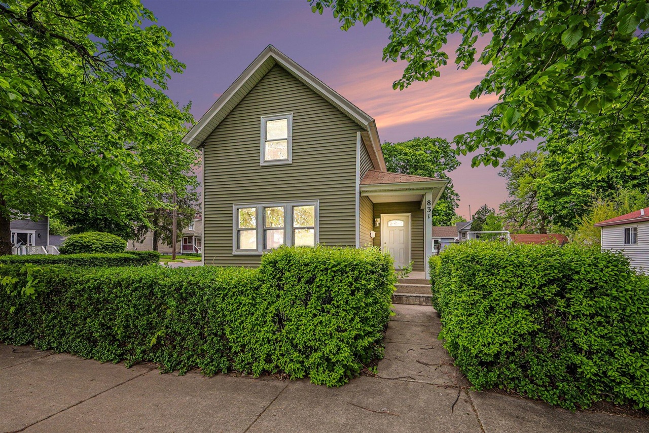 2nd image of 831 Nw Second St, Grand Rapids, MI 49504 | MLS# 70552527