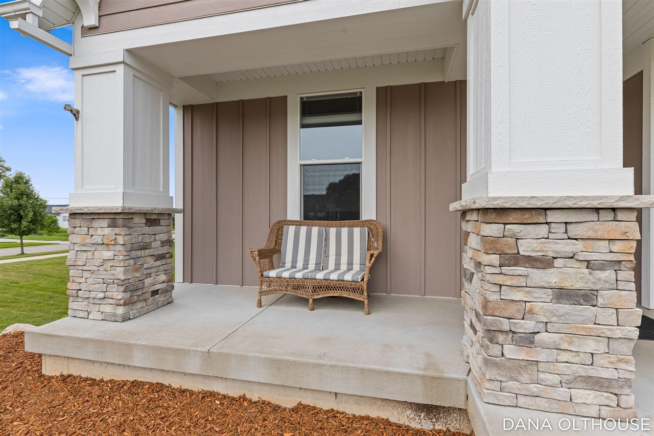 Photo 4 of Single family home for sale at 8233 Boardwalk Dr, Byron Center, MI 49315 | MLS# 70552533 | Listing updated on 2026-09-23