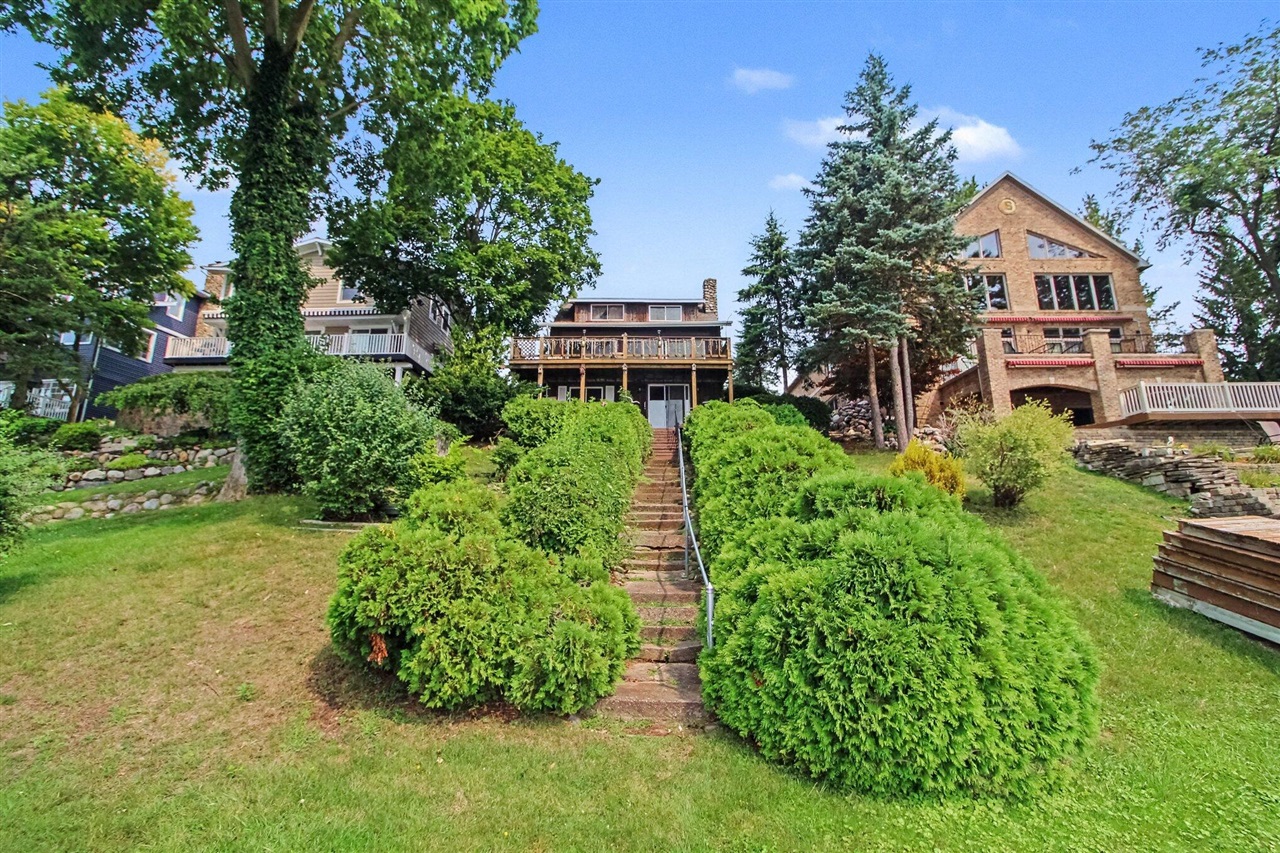 2nd image of 1865 Wamplers Heights Dr, Brooklyn, MI 49230 | MLS# 70552570