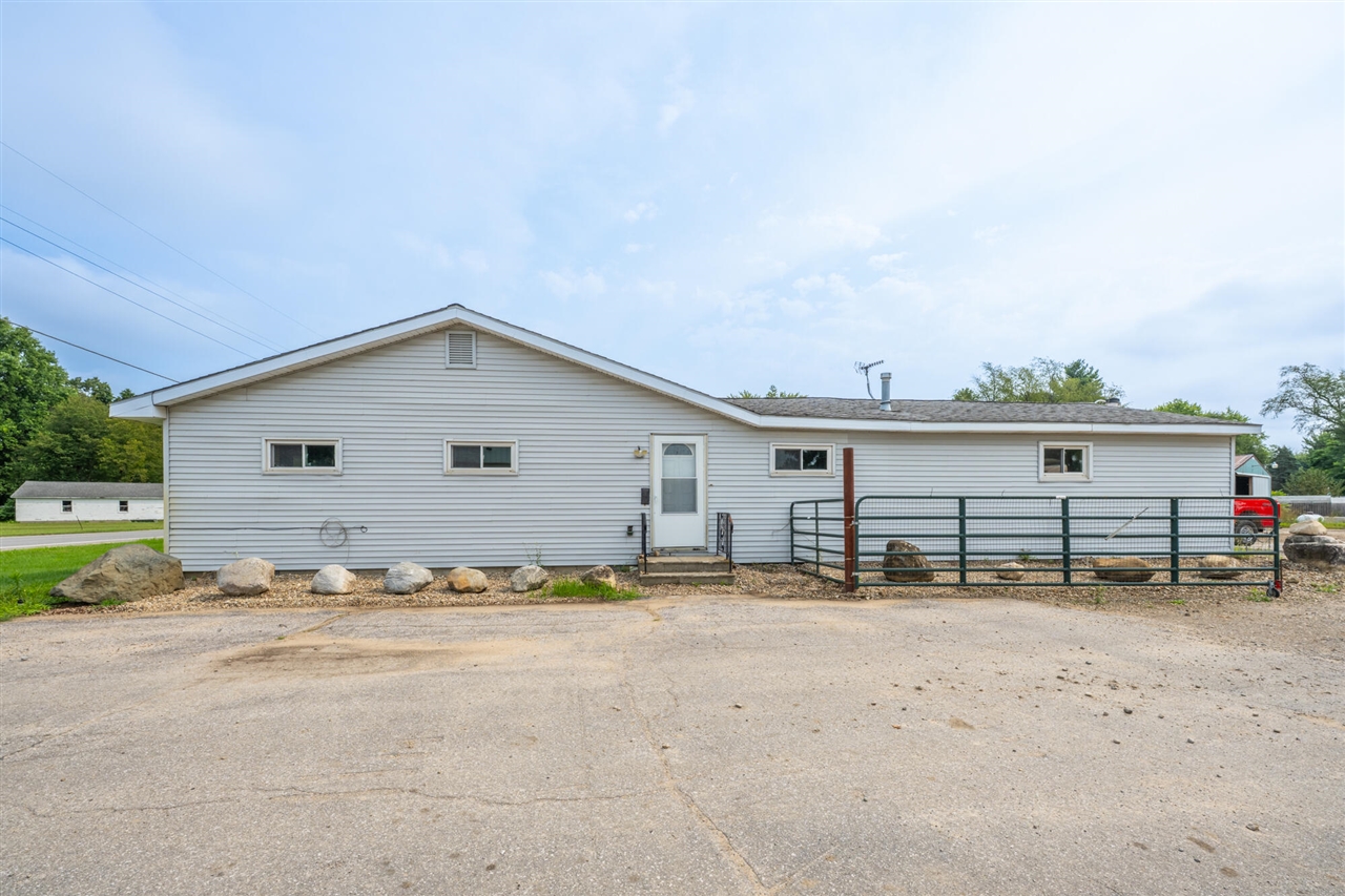 4th image of 4617 Paw Paw Lake Rd, Coloma, MI 49038 | MLS# 70552573