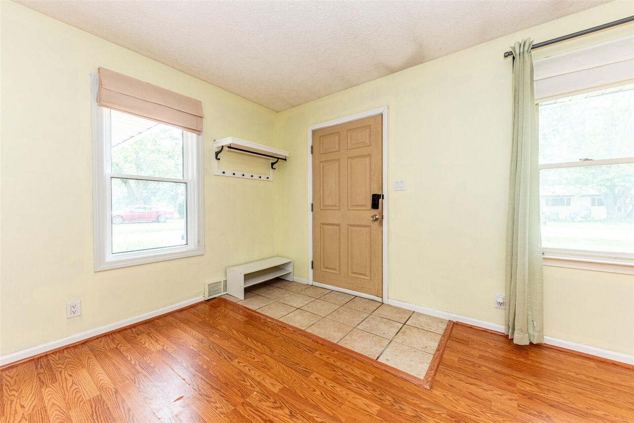 5th image of 562 Brookside Rd, Ypsilanti, MI 48197 | MLS# 70552625