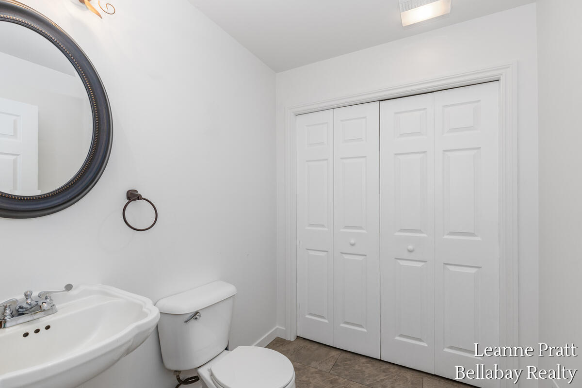 28th image of 8015 Jericho Ave, Rockford, MI 49341 | MLS# 70552647