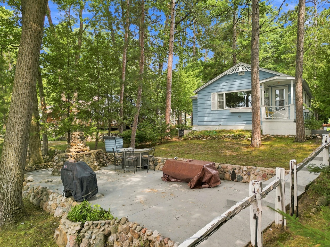 image of 9545 E School Section Lake Dr, Mecosta, MI 49332 | MLS# 70552698