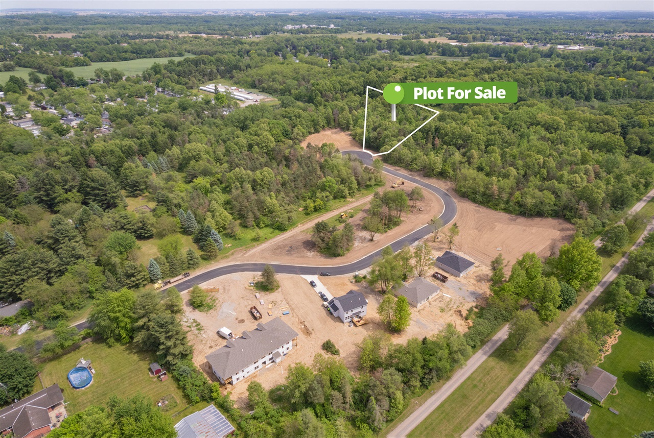 1st image of 5 Gady Pines Dr, Adrian, MI 49221 | MLS# 70552723