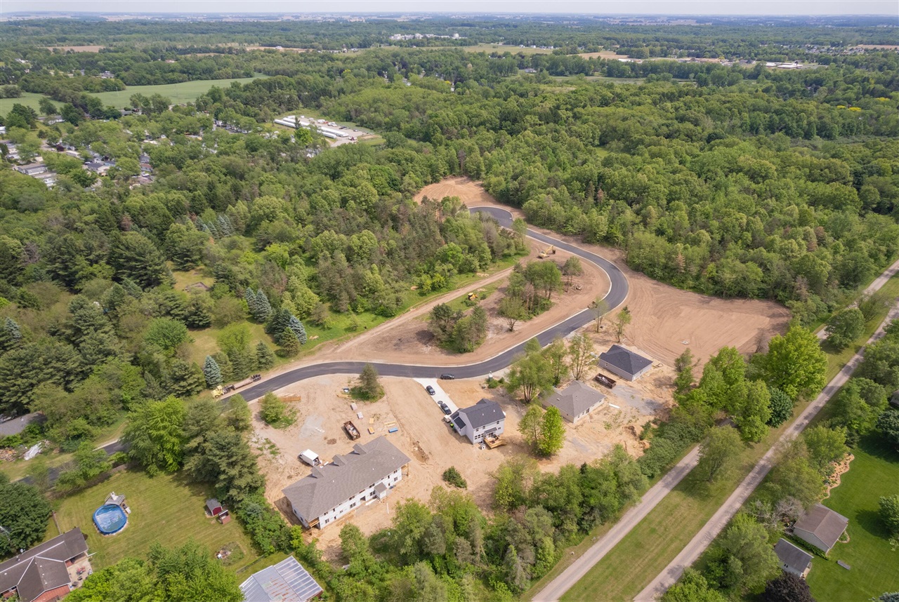 4th image of 8 Gady Pines Dr, Adrian, MI 49221 | MLS# 70552724