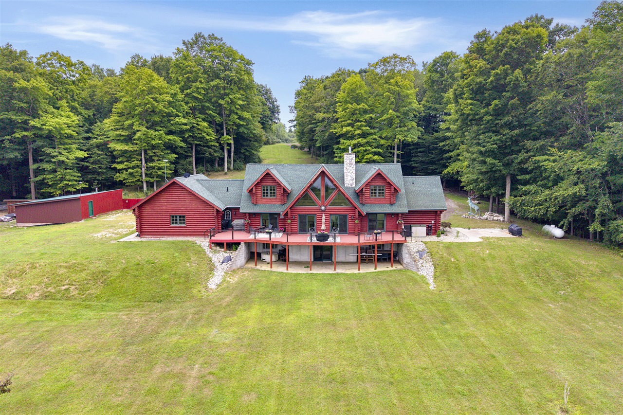 1st image of 302 E Kott Rd, Manistee, MI 49660 | MLS# 70552756