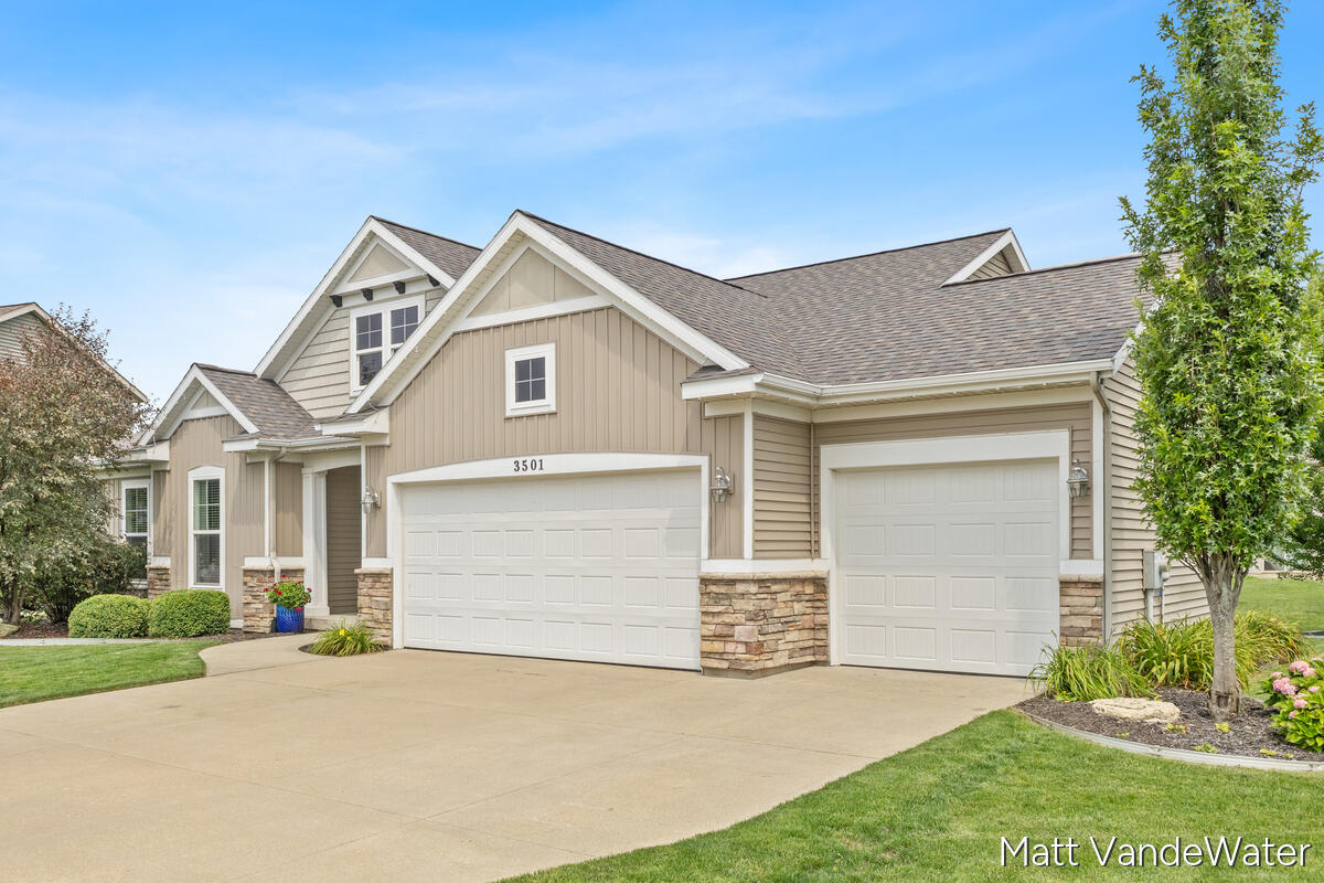 3rd image of 3501 Tearose Dr, Hudsonville, MI 49426 | MLS# 70552781