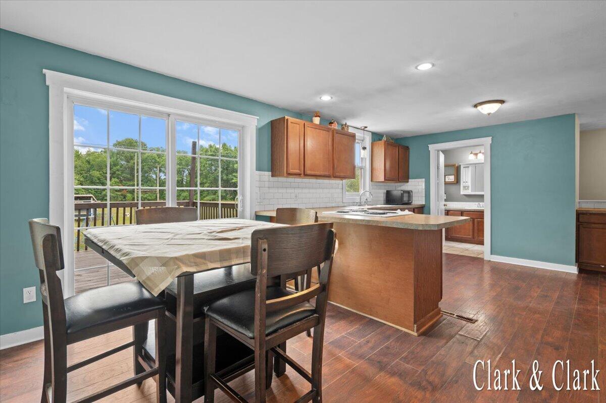 5th image of 2016 E Croton Dr, Newaygo, MI 49337 | MLS# 70552783